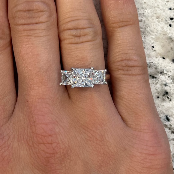 TACORI DIAMONIQUE RING - Three stone princess - Picture 1 of 5